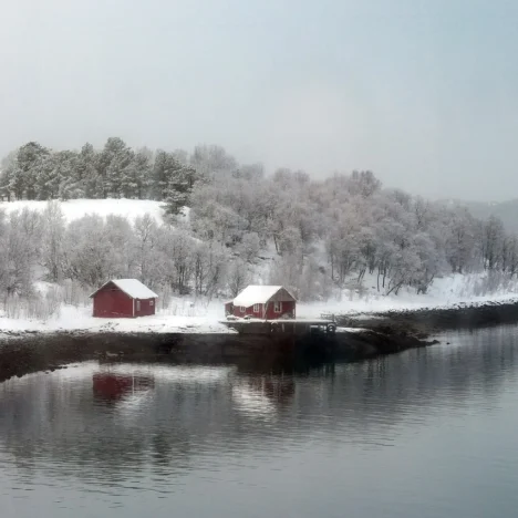 Trekking z rodzicami: jak dobrać trasę, sprzęt i tempo, żeby było przyjemnie